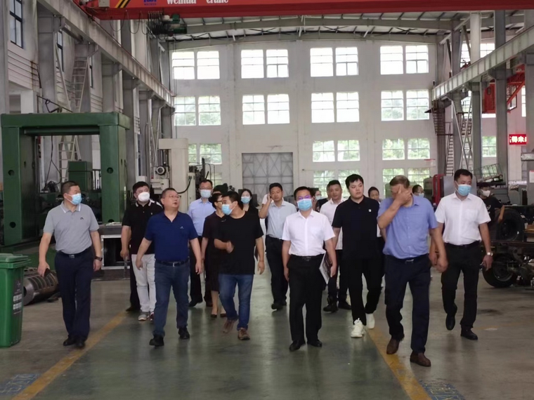 信陽市委常委、副市長李俊協同中國國際經濟技術合作促進會考察團來廠考察指導